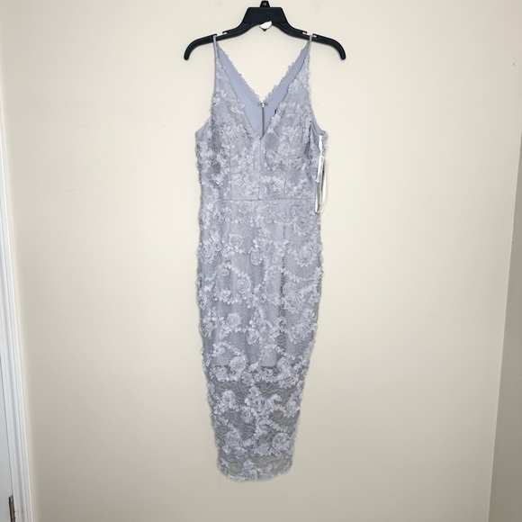 NWT Aqua Bloomingdale's Lavendar Lace Overlay Cocktail Midi Dress Size 8 - Picture 5 of 6